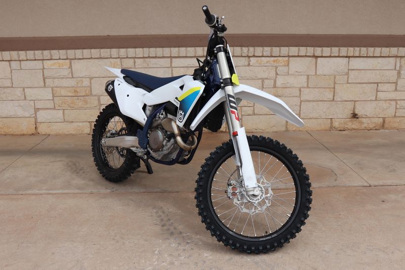 2025 HUSQVARNA FC 250 WHITE 
