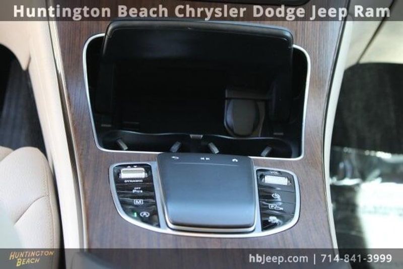 2022 Mercedes-Benz GLC 300Image 16