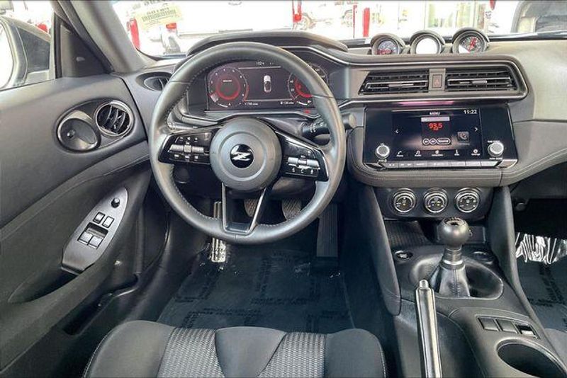 Used 2023 Nissan Z SportImage 4