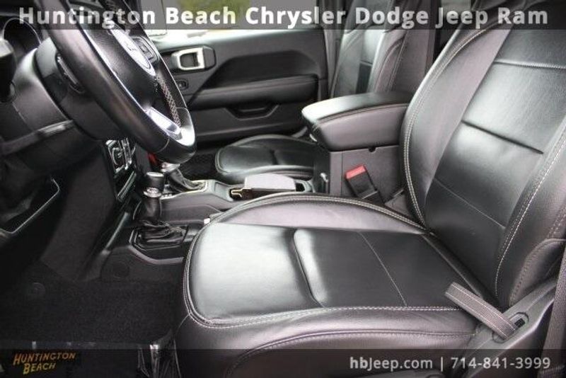 2021 Jeep Gladiator OverlandImage 40