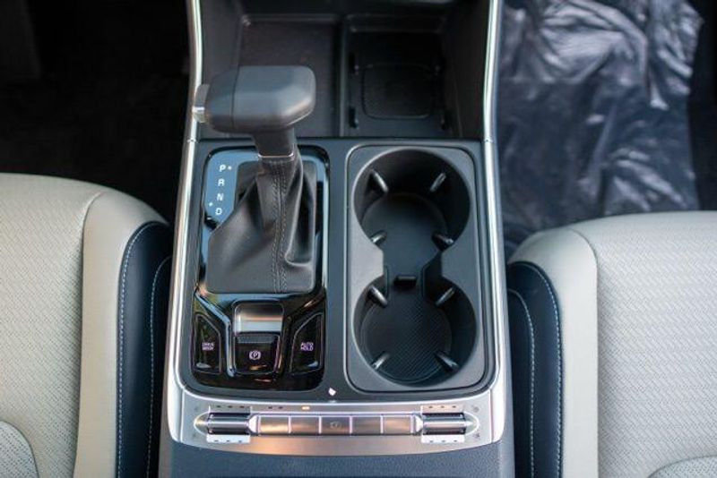 New 2026 Kia Carnival SXImage 17