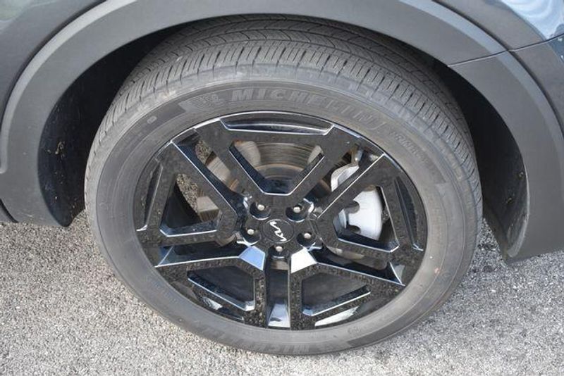 Used 2024 Kia Telluride SX-Prestige X-LineImage 12