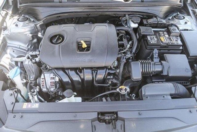 2022 Kia Forte LXSImage 27