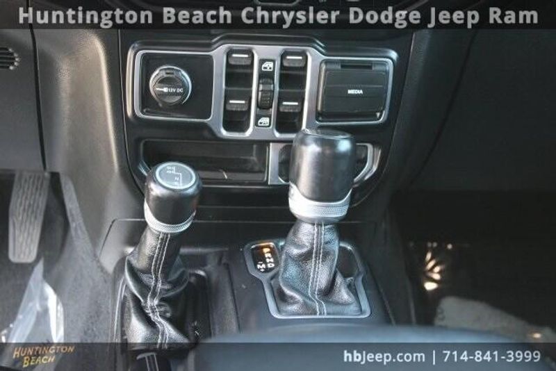 2020 Jeep Gladiator OverlandImage 20