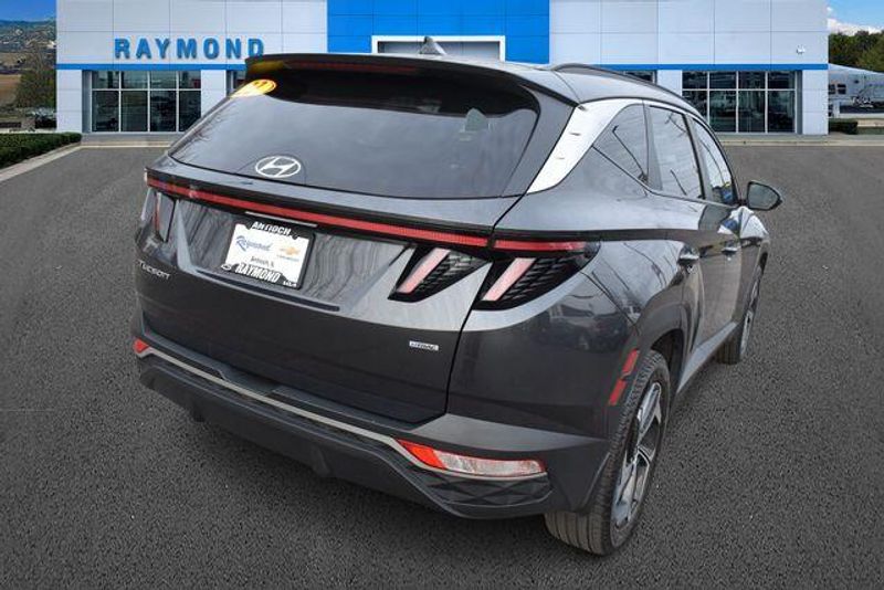 Used 2022 Hyundai Tucson SELImage 3