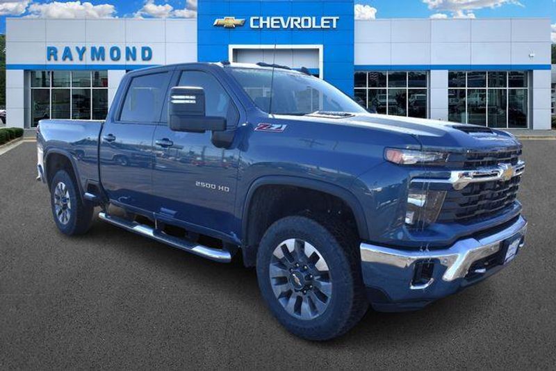 New 2026 Chevrolet Silverado 2500HD LTImage 11