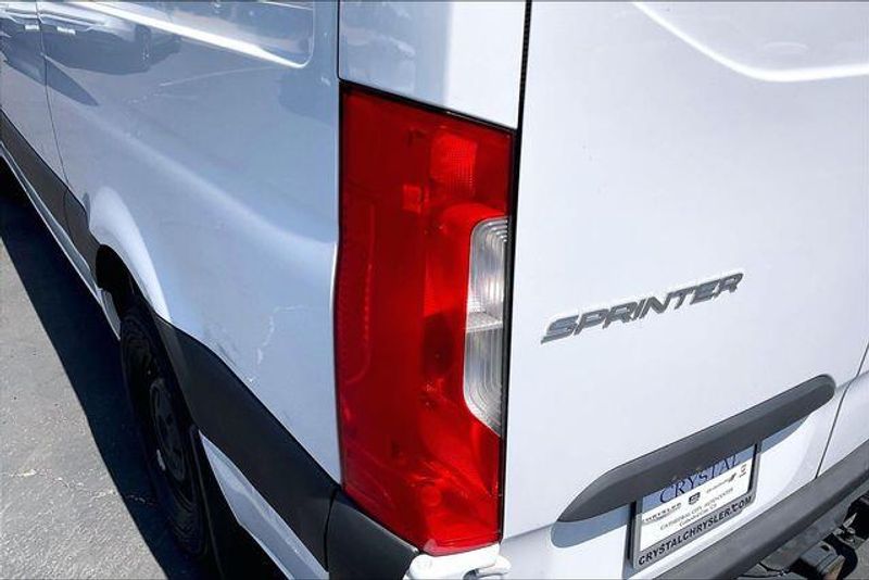 Used 2025 Mercedes-Benz Sprinter 2500 Crew 144 WBImage 25