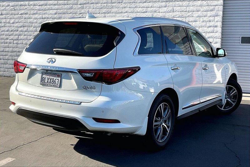 Used 2020 INFINITI QX60 LuxeImage 12