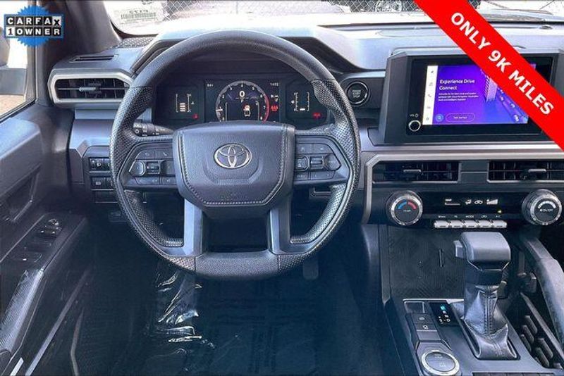 Used 2025 Toyota Tacoma SR5Image 4