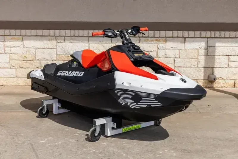 2025 SEADOO SPARK TRIXX FOR 3 WITH SOUND SYSTEM DRAGON RED AND WHITE 