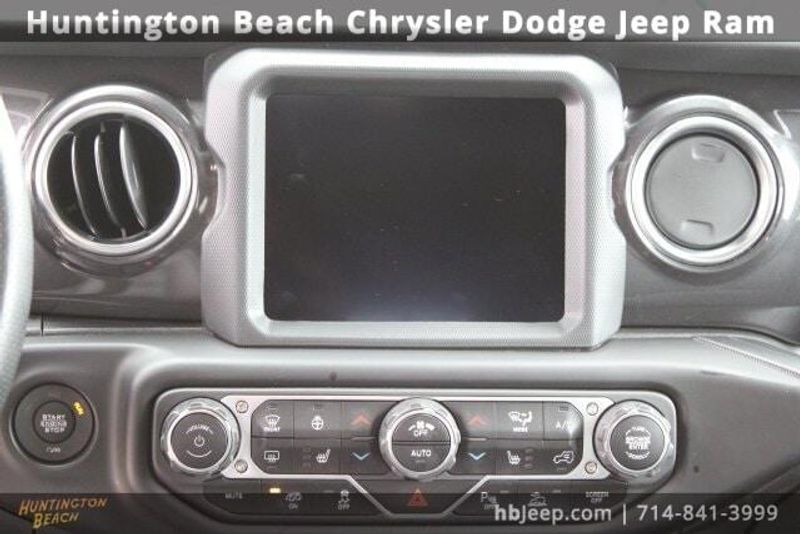 2022 Jeep Wrangler Unlimited Rubicon 392Image 16