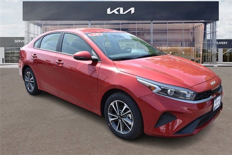 2024 Kia Forte LXSImage 11