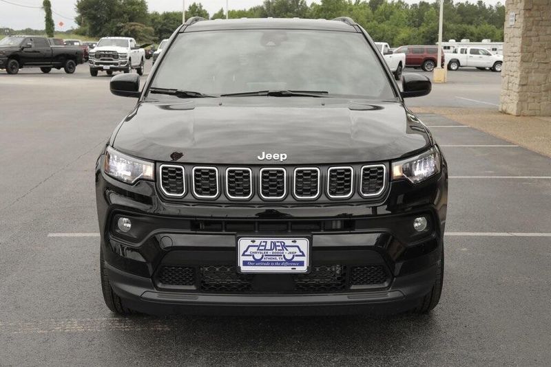 2025 Jeep Compass Latitude 4x4Image 3