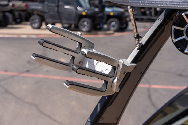 USED 2019 TIGE 2 RZX Image 29