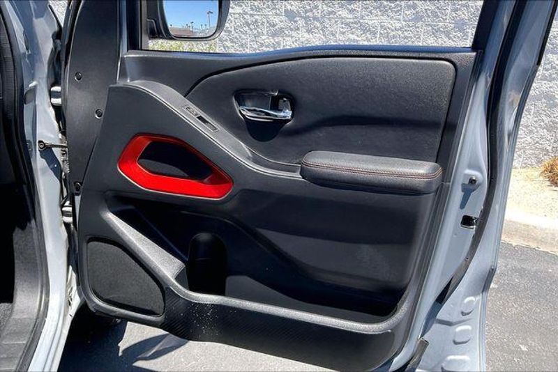 Used 2024 Nissan Frontier PRO-4XImage 23