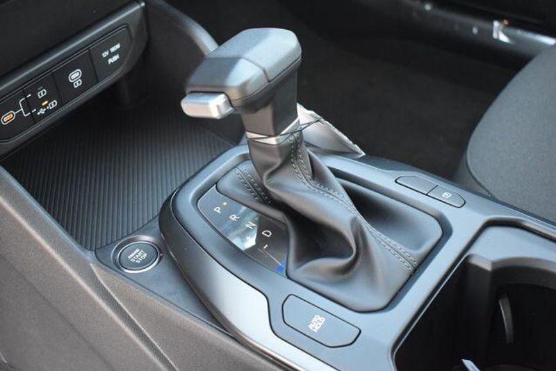 New 2026 Kia K4 LXSImage 21