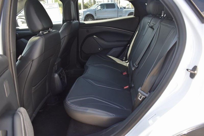 Used 2022 Ford Mustang Mach-E PremiumImage 9