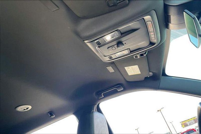 Used 2025 Chevrolet Tahoe LTImage 29