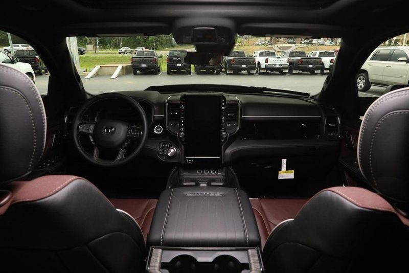 2025 RAM 1500 Limited Crew Cab 4x4 5