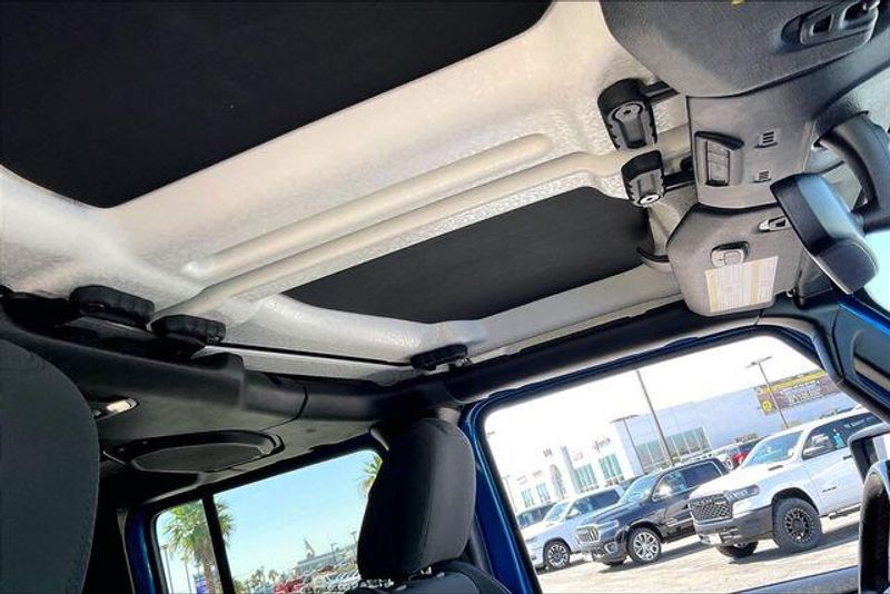 Used 2021 Jeep Gladiator RubiconImage 29