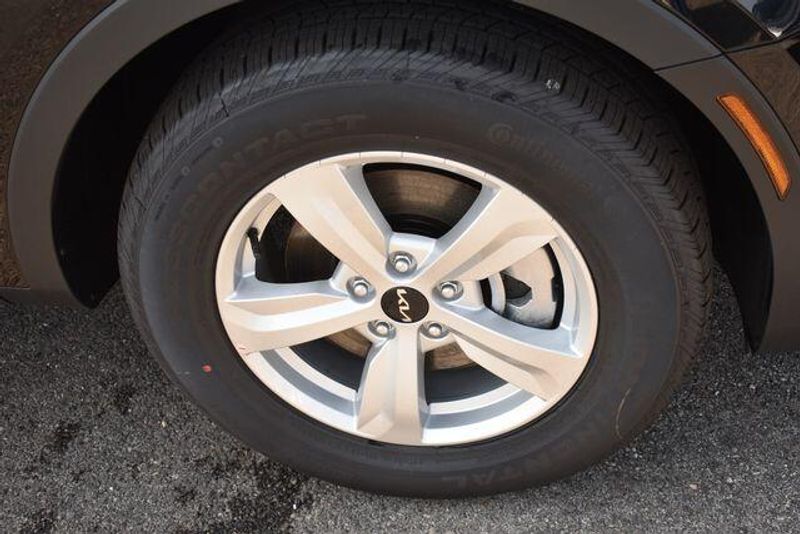 New 2026 Kia Sorento LXImage 12