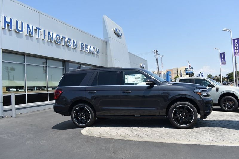 2024 Ford Expedition LimitedImage 3