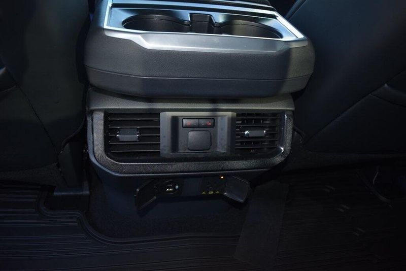 2023 Ford F-150 Raptor RImage 16