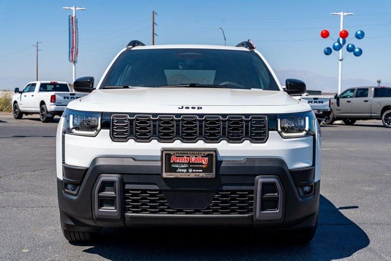 New 2026 Jeep Cherokee LaredoImage 2