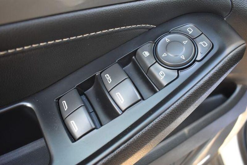 Used 2023 Chevrolet Traverse LT LeatherImage 25