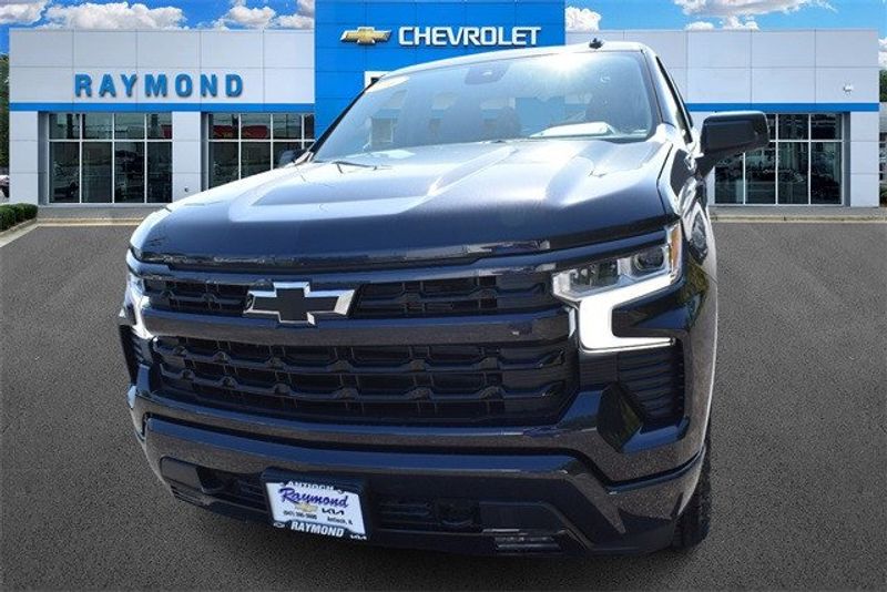 2024 Chevrolet Silverado 1500 RSTImage 9