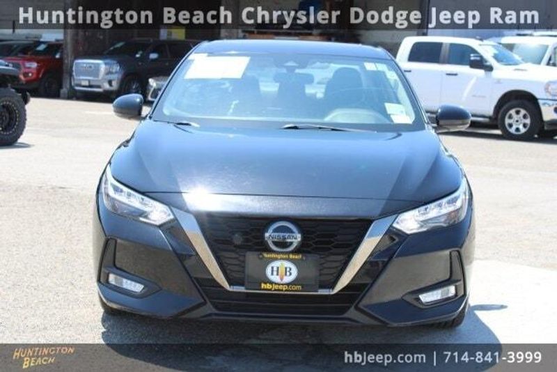 2020 Nissan Sentra SRImage 2