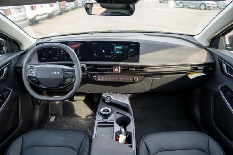 New 2025 Kia EV6 WindImage 20