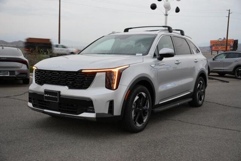 New 2025 Kia Sorento Hybrid EXImage 3
