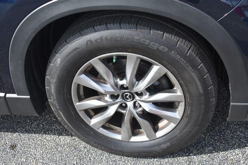 Used 2018 Mazda CX-9 TouringImage 11