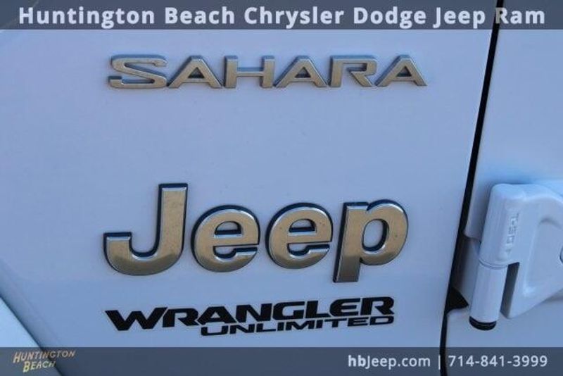 2022 Jeep Wrangler Unlimited SaharaImage 8