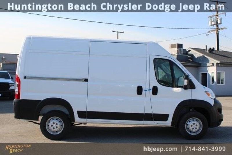 2023 RAM ProMaster 1500 136 WB - High RoofImage 3