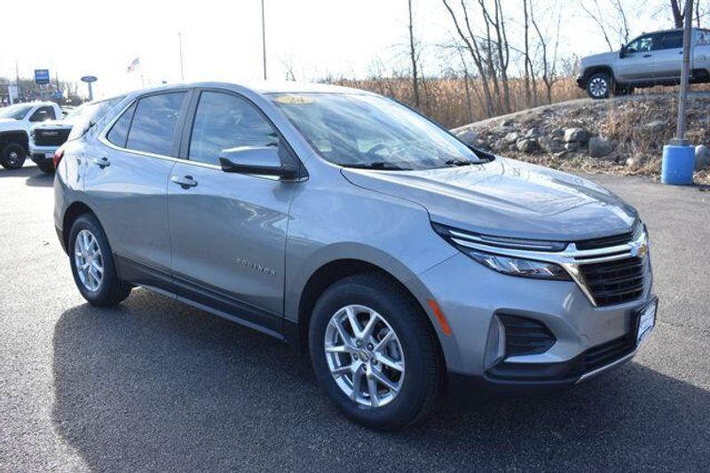 Used 2024 Chevrolet Equinox LTImage 11