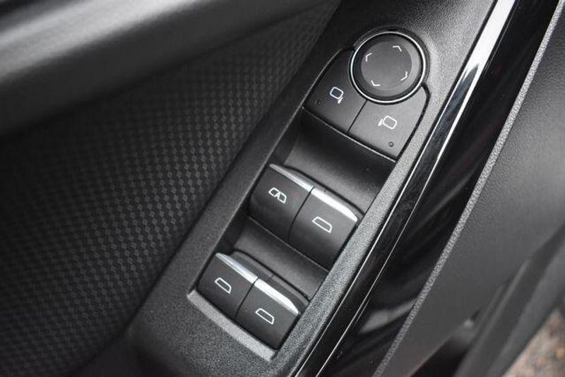 Used 2025 Chevrolet Equinox RSImage 20