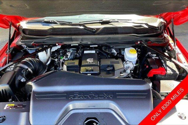 Used 2021 RAM 3500 LaramieImage 9