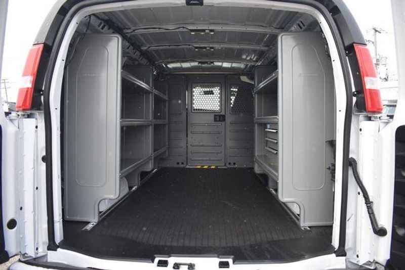 New 2025 Chevrolet Express 2500 Work VanImage 14