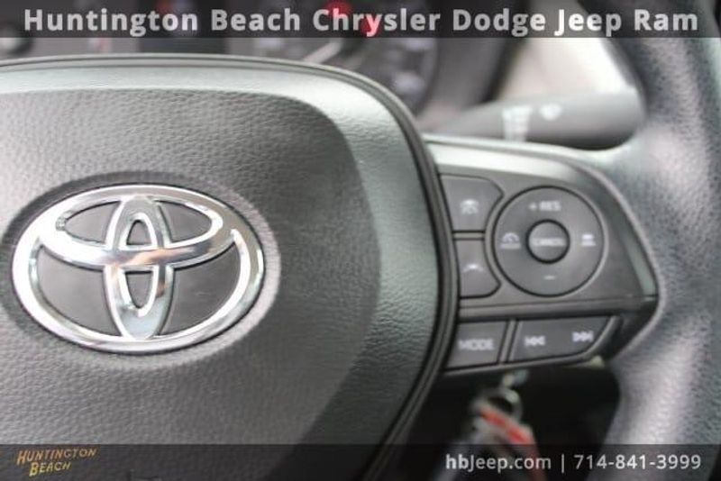 2024 Toyota Corolla LEImage 19