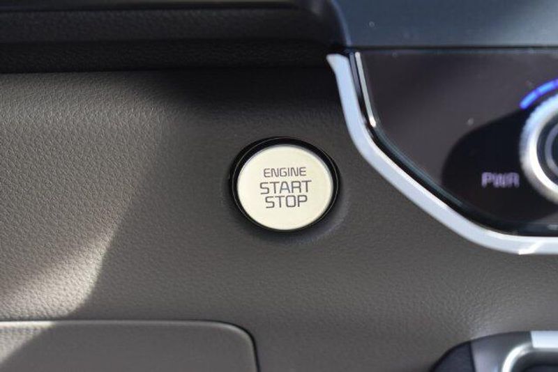 New 2027 Kia Carnival LXSImage 28
