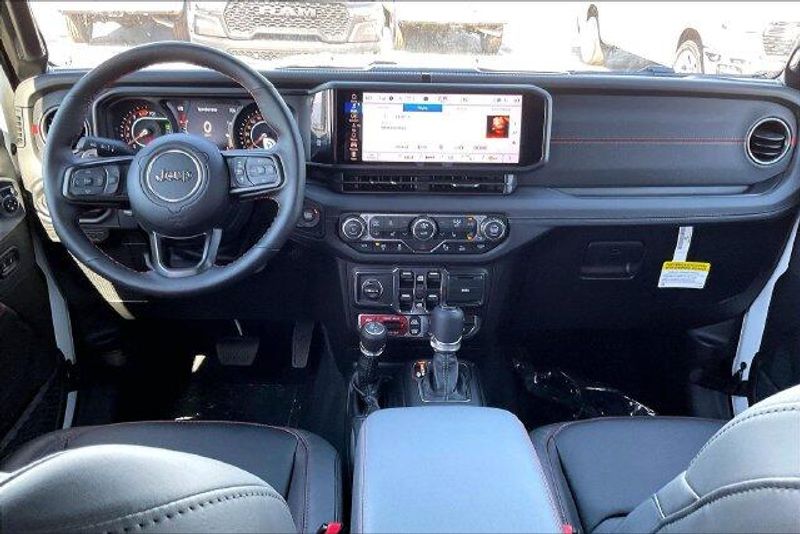 New 2027 Jeep Wrangler 4-door MoabImage 4