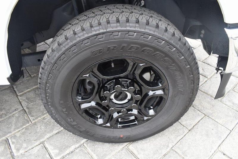 New 2024 Ford F-250SD LariatImage 4