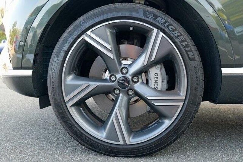 2025 Genesis GV80 3.5T Prestige photo 13
