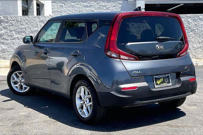 Used 2021 Kia Soul SImage 10