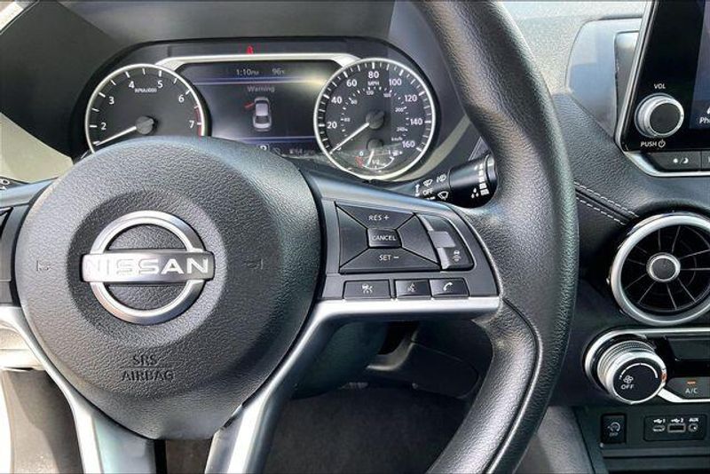 Used 2025 Nissan Sentra SVImage 19