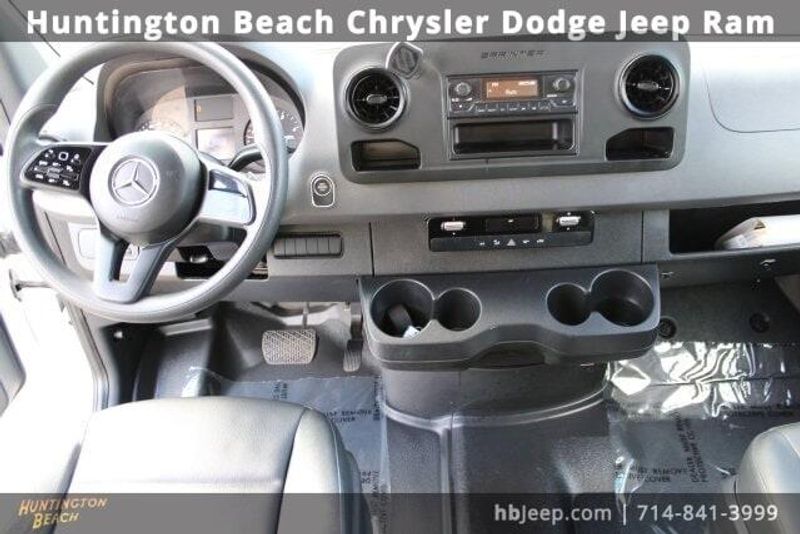 2022 Mercedes-Benz Sprinter 3500 Cargo 170 WBImage 14