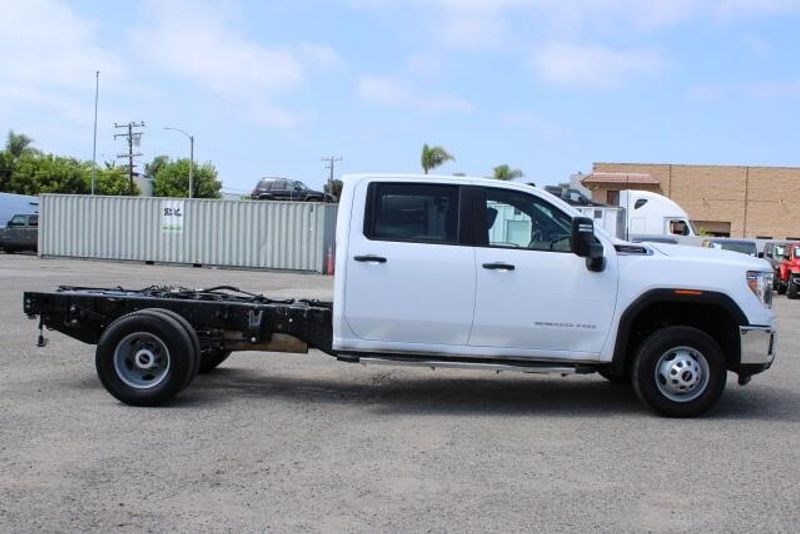 2023 GMC Sierra 3500 Chassis ProImage 3