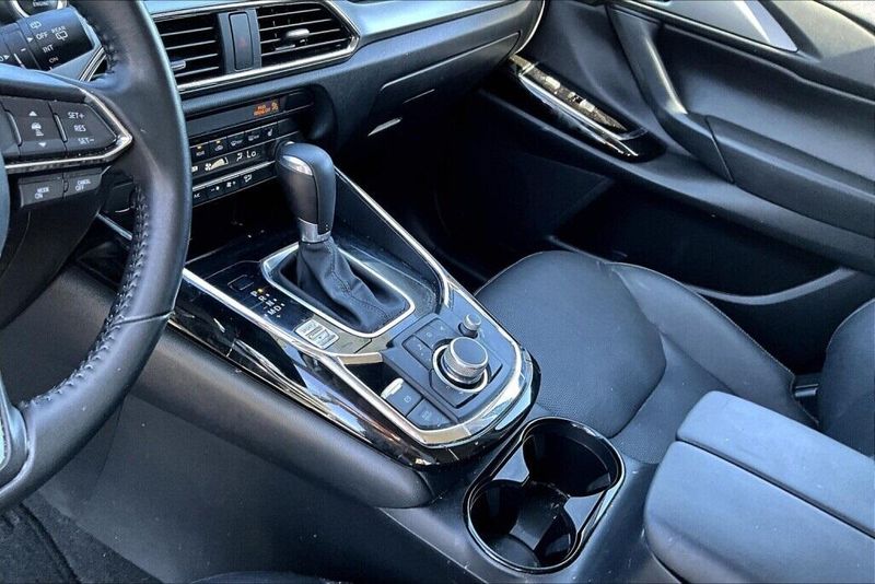 Used 2023 Mazda CX-9 TouringImage 10